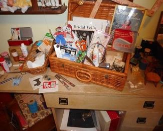 Vintage Sewing Notions