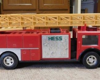 1986 Hess Fire Truck Bank