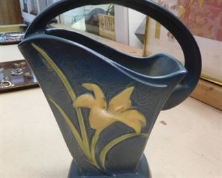 Roseville Flower Vase