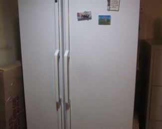 GE S/S Refrigerator White