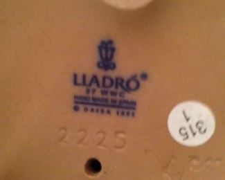 The Lladro company was founded in 1953 by three brothers, Juán, José and Vicente Lladró, in the village of Almàssera near Valencia. 