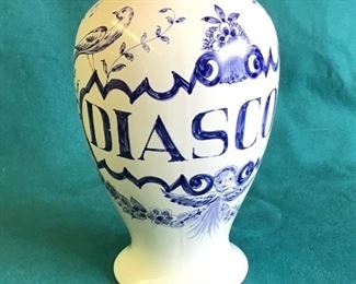 Pharmicutical bottle (no Lid Found yet...)