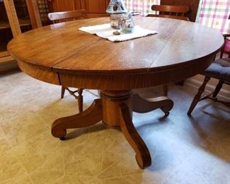 Antique Round Oak Table with leaf