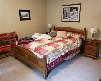 Link Taylor Queen size Bed