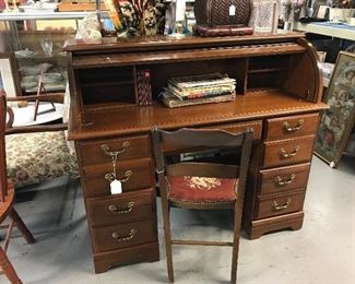 Broyhill Mid Size RollTop Desk.