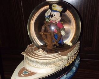 Mickey Mouse Disney Cruise Line Snowglobe