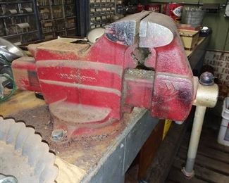 Craftsman Vise