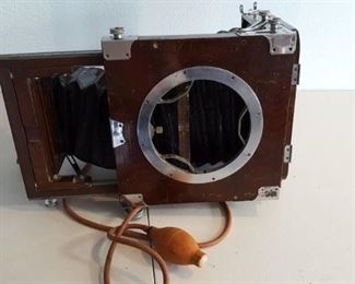 Antique bellows style plate camera with tripod – possible Japanese made – marked LM2-W8