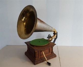Victor Victrola Type MS w/ horn