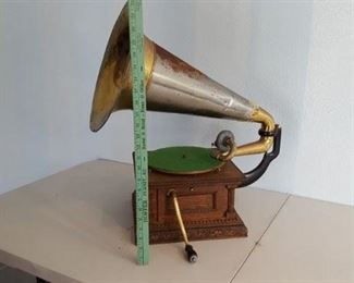 Victor Victrola Type MS w/ horn
