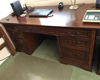 Executive desk and filing cabinet made by Whalen very good condition!! 
