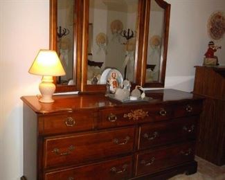 dresser with mirror