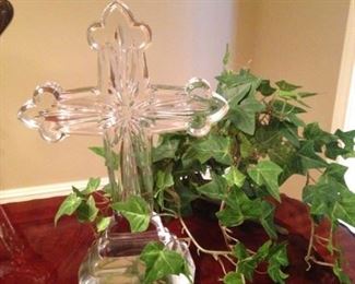 Glass cross