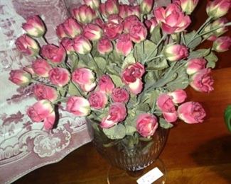 Artificial rose arrangement