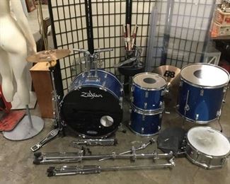 Lot 400 - Full blue drum kit with throne and sound barrier; Sabian B8 hi-hats, Pulse hi-hat stand, pedal, etc