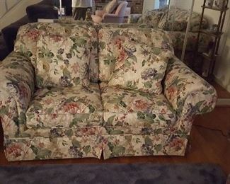 Floral love seat