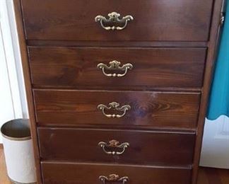 Five drawer chest of drawer
