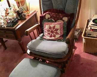 Rocking Chair with Ottoman