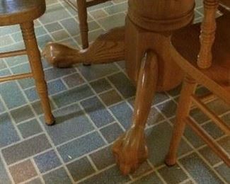 Dining room table with lion- paw feet