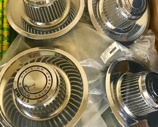 Cheverolet vintage hubcaps '67 Camaro?