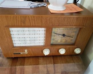 Vintage Radio Clock