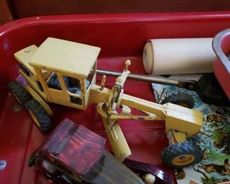 John Deere Metal Tractor