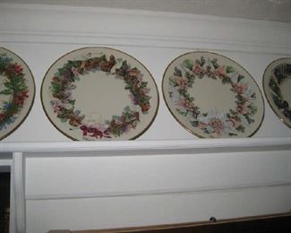 Many lenox Christmas plates