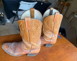 	Dan Post 9.5D Ostrich Cowboy Boots	