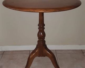 Sturdy Round Table 24"diax36"h