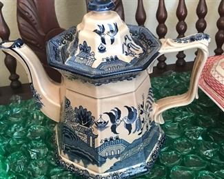 Blue & White Porcelain Coffee Pot