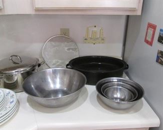 Mixing Bowls, Roaster, Pots & Pans