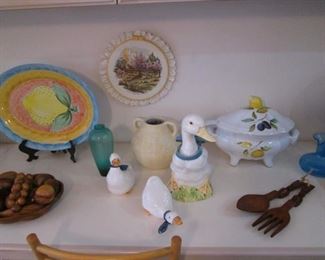 Set of Quackers, Ceramics and Wood Items