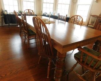 long dining table in one piece (legs can be removed)
