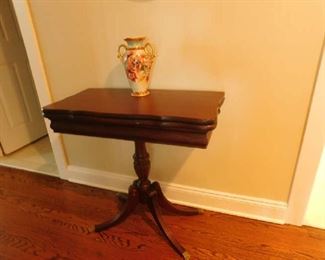 accent table converts to dining table 