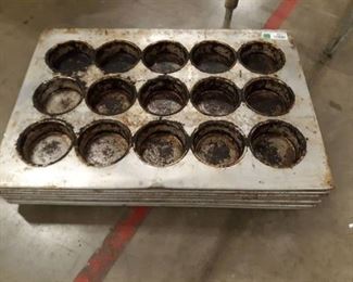 8 Muffin Pans