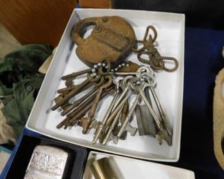 Railroad lock and skeleton keys
