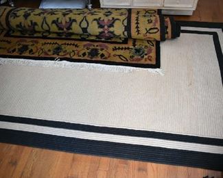 AREA RUG