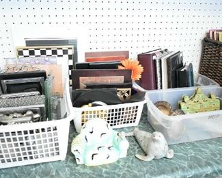 PHOTO FRAMES