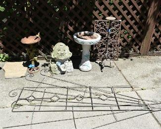 GARDEN ART