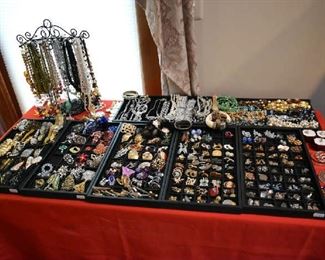 COSTUME JEWELRY-SOME VINTAGE-WEISS/LISTER, ETC