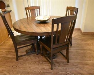 BEAUTIFUL NEWER WOOD TABLE W/4 CHAIRS