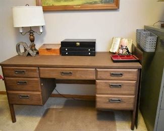 DESK