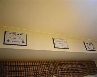 WALL DECOR