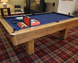 POOL TABLE