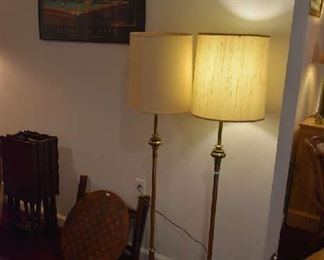 FLOOR LAMPS