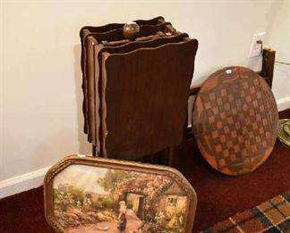 FOLDING TABLES