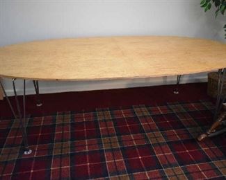 OVAL TABLE