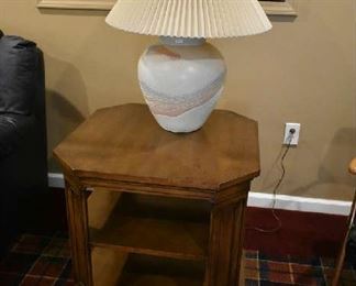 SIDE TABLE, LAMP