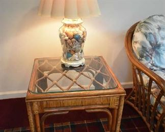 WICKER TABLE, SHELL LAMP