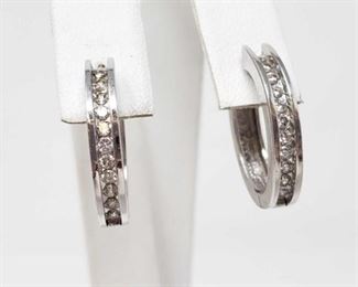 #24 -14k White Gold Diamond Earrings, 5.6g
Weigh approx 5.6g